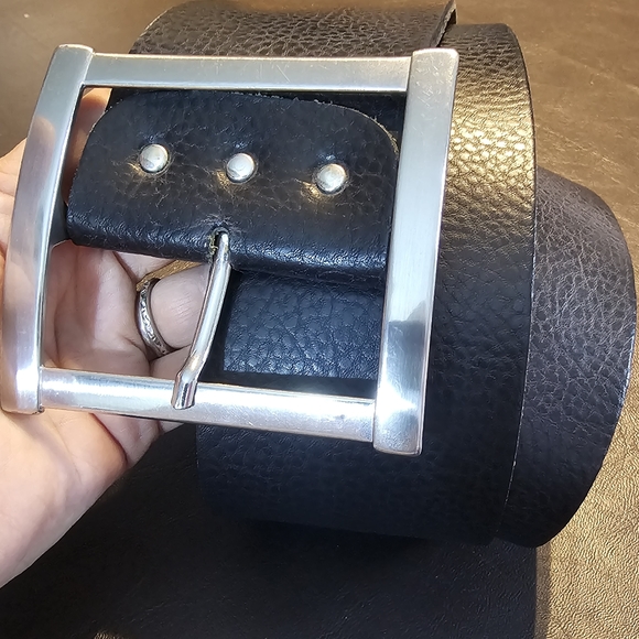 SOLD size 18-22 - wide leather belt, fits waist 35-40in (89-102cm) - M&S Per Una - Picture 3 of 16